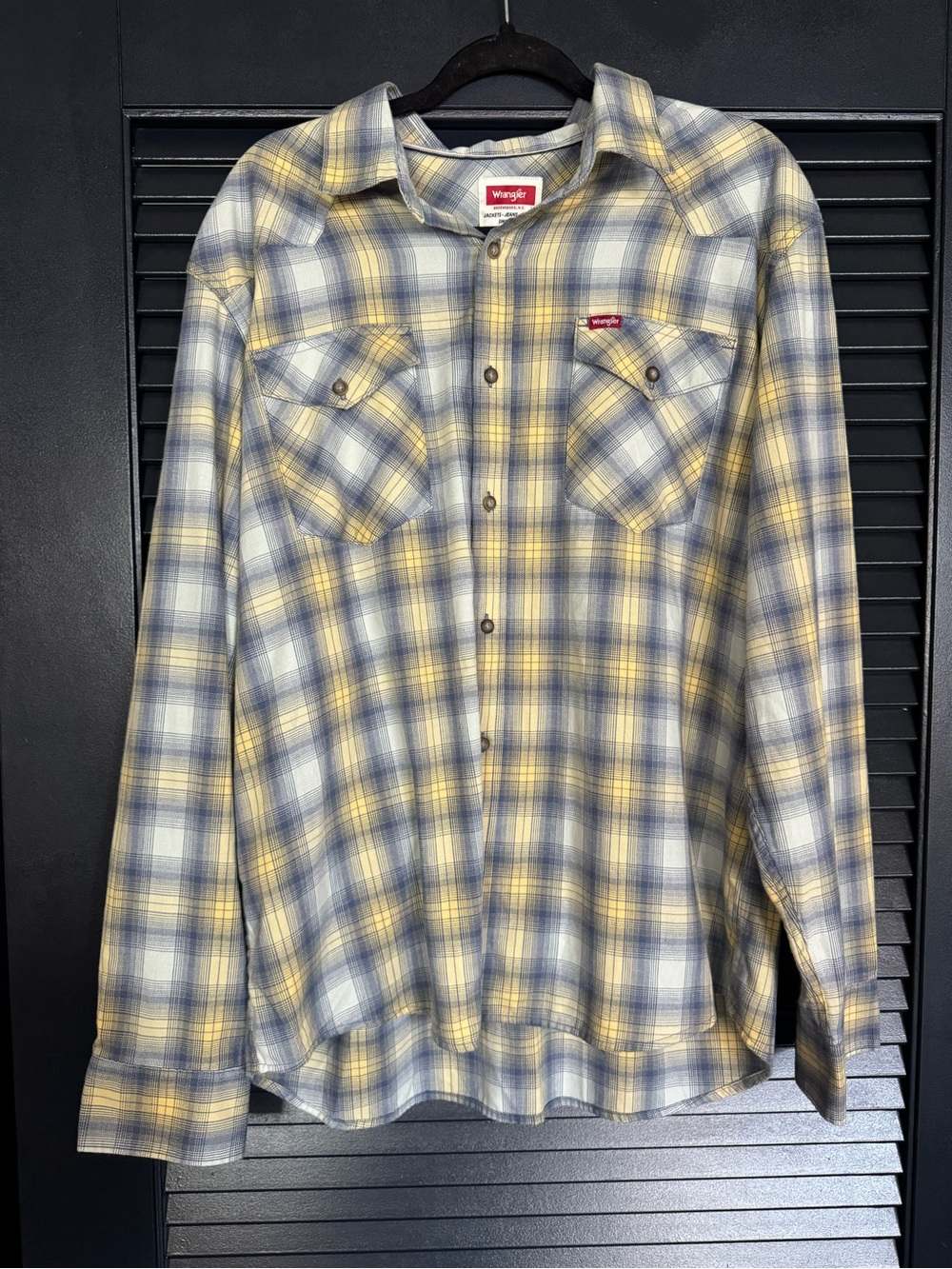 Wrangler Men’s XL Plaid Western Snap Shirt